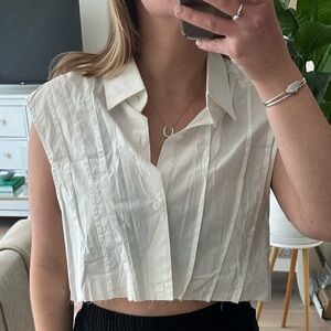 white pleated lambert collared crop top
